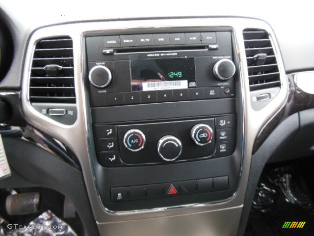 2013 Grand Cherokee Laredo 4x4 - Mineral Gray Metallic / Black photo #16