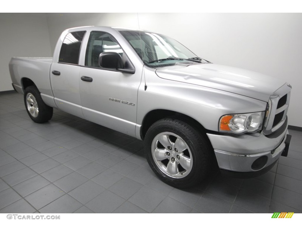 2004 Ram 1500 SLT Quad Cab - Bright Silver Metallic / Dark Slate Gray photo #8