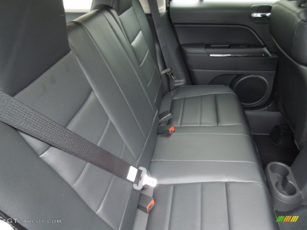 2013 Jeep Patriot Limited Rear Seat Photo #74027609