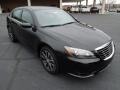 Black - 200 S Sedan Photo No. 1