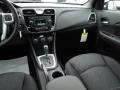 Black - 200 S Sedan Photo No. 17