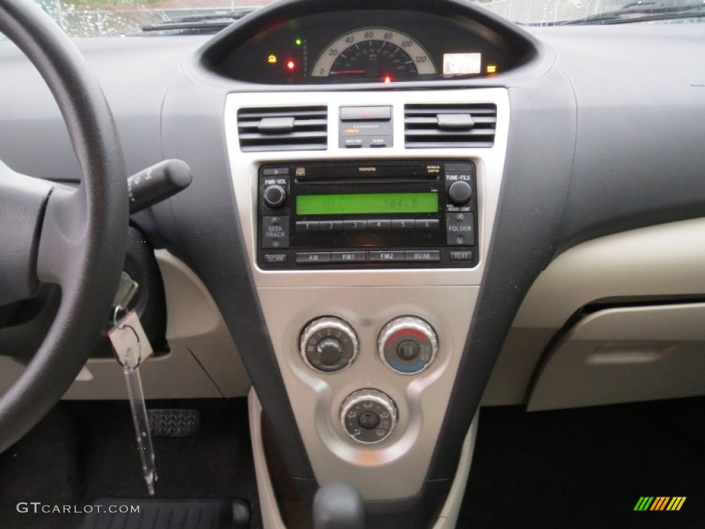 2007 Yaris Sedan - Nautical Blue Metallic / Bisque photo #39