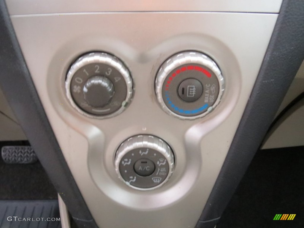 2007 Yaris Sedan - Nautical Blue Metallic / Bisque photo #41
