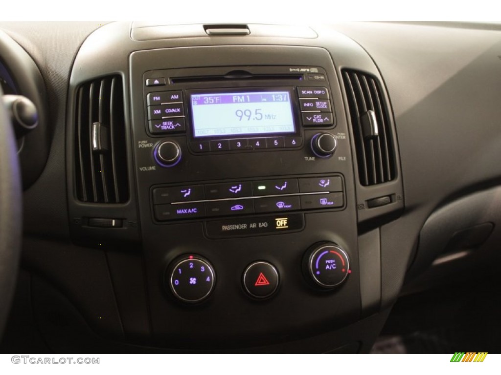 2012 Hyundai Elantra GLS Touring Controls Photos