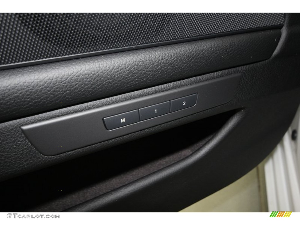 2013 BMW 5 Series ActiveHybrid 5 Controls Photo #74034535