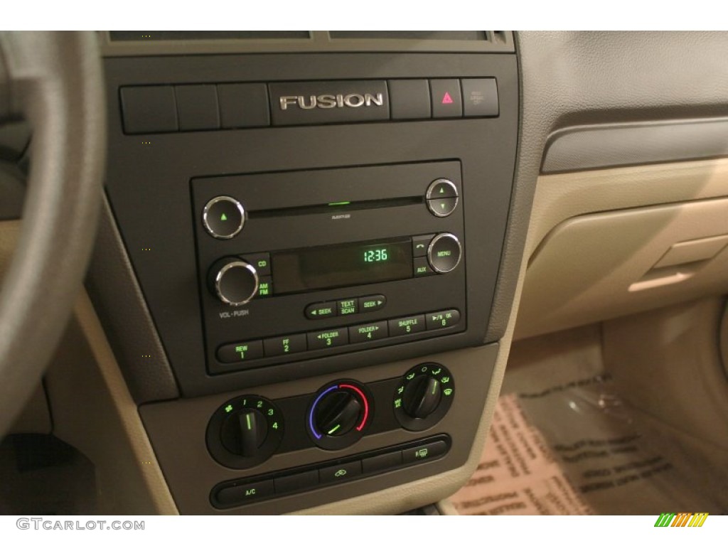 2008 Fusion S - Light Sage Metallic / Camel photo #9