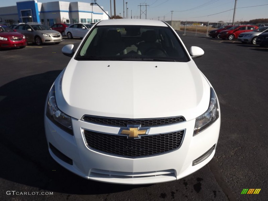 2013 Cruze LT - Summit White / Medium Titanium photo #2