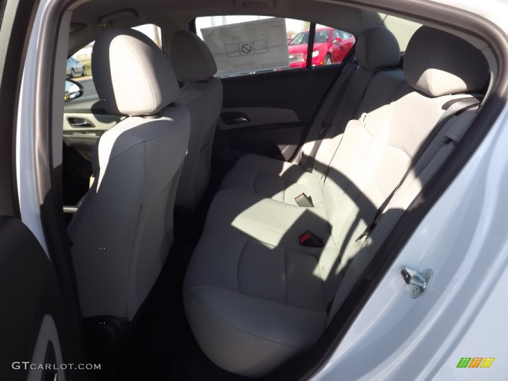 2013 Cruze LT - Summit White / Medium Titanium photo #14