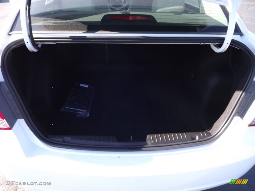 2013 Cruze LT - Summit White / Medium Titanium photo #16