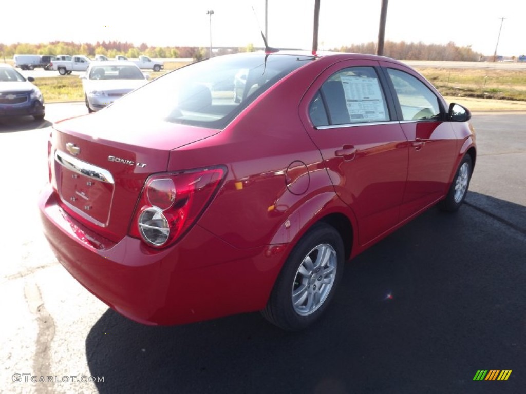 2013 Sonic LT Sedan - Victory Red / Dark Pewter/Dark Titanium photo #5