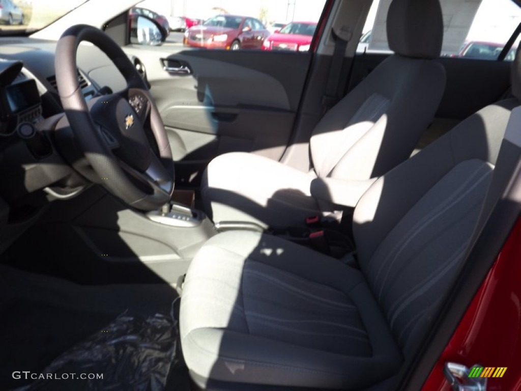 2013 Sonic LT Sedan - Victory Red / Dark Pewter/Dark Titanium photo #11