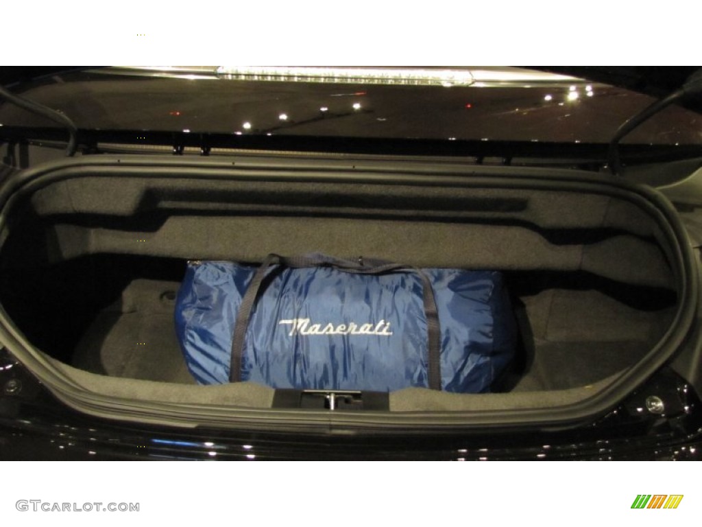 2011 Maserati GranTurismo Convertible GranCabrio Trunk Photo #74037795