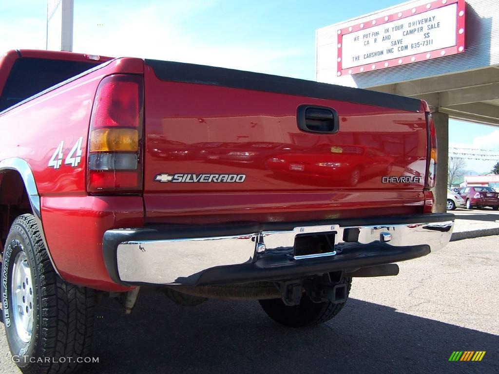 2001 Silverado 1500 LS Extended Cab 4x4 - Victory Red / Graphite photo #19