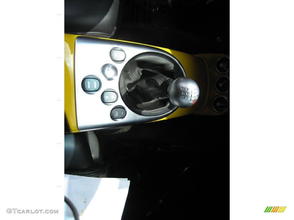 2005 SSR  - Slingshot Yellow / Ebony Black photo #15