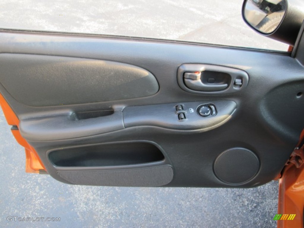 2005 Dodge Neon SXT Dark Slate Gray Door Panel Photo #74045390
