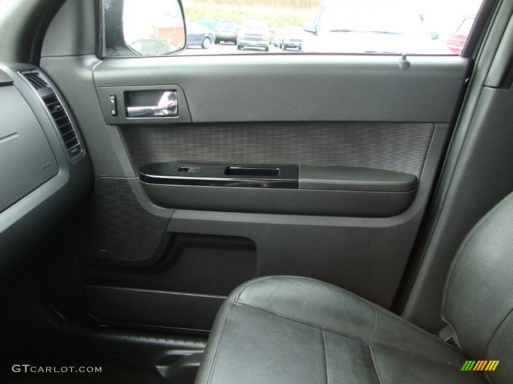2011 Escape Limited V6 - Tuxedo Black Metallic / Charcoal Black photo #15