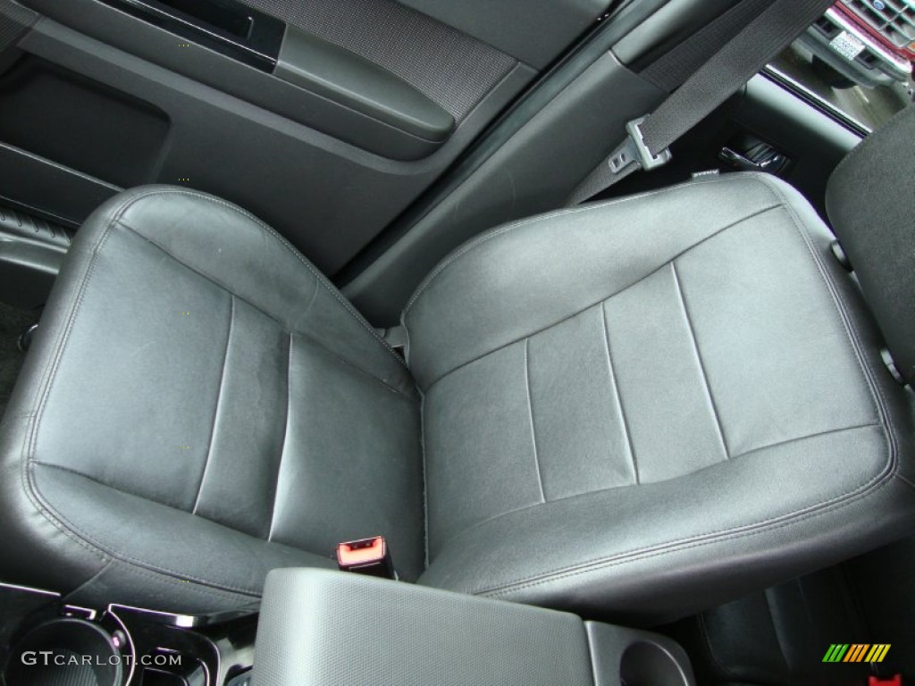 2011 Escape Limited V6 - Tuxedo Black Metallic / Charcoal Black photo #16