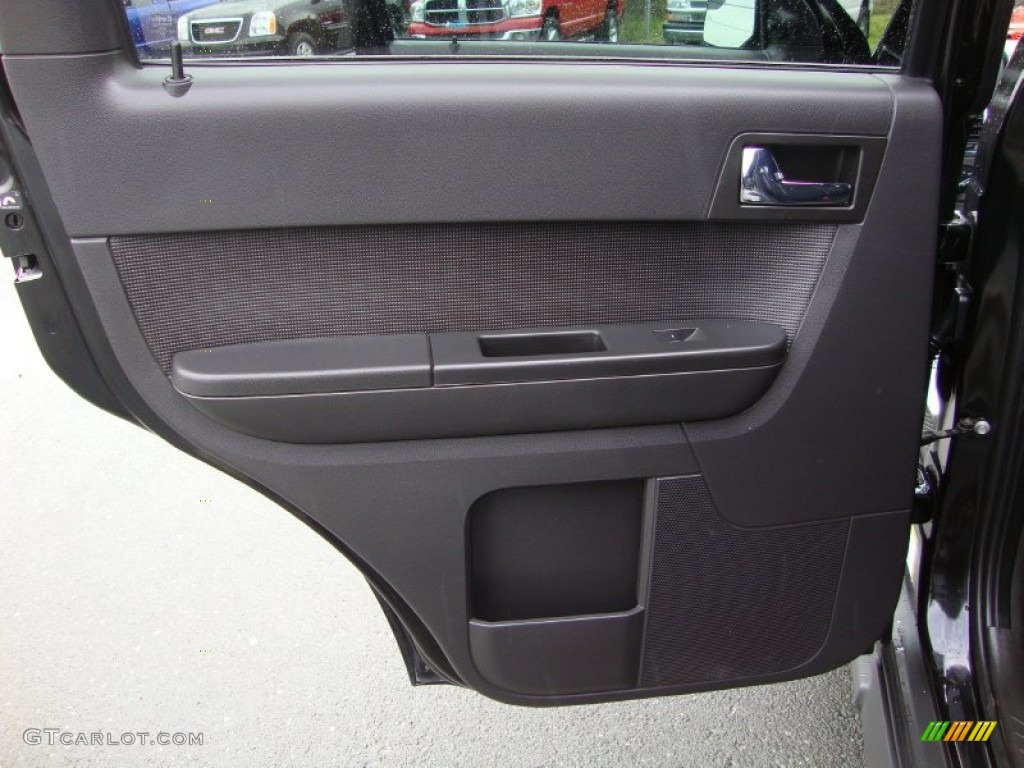 2011 Escape Limited V6 - Tuxedo Black Metallic / Charcoal Black photo #22