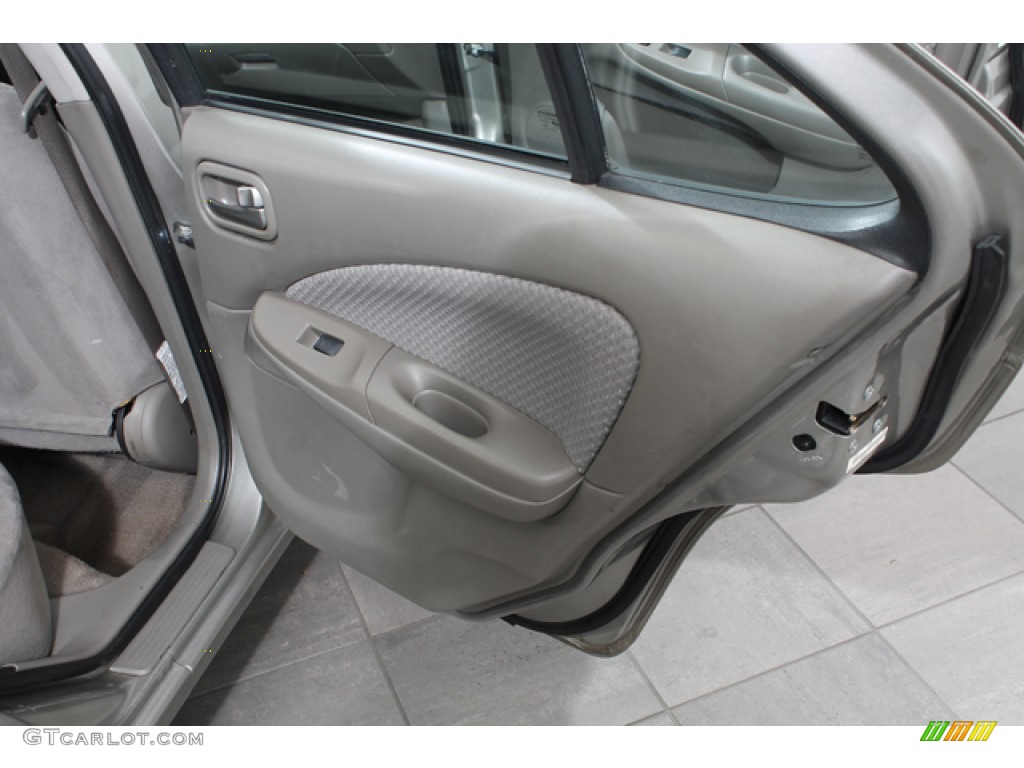 2006 Nissan Sentra 1.8 S Charcoal Door Panel Photo #74047562