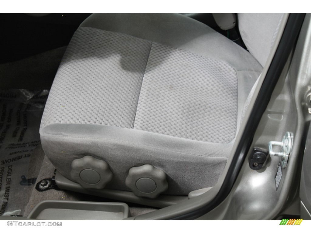 2006 Nissan Sentra 1.8 S Interior Color Photos