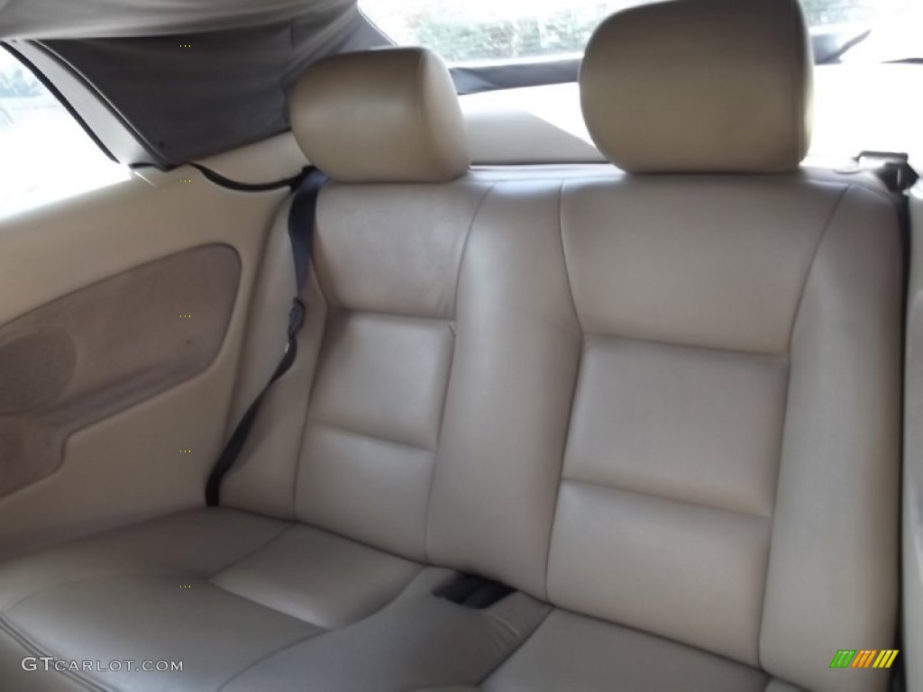 2000 Saab 9-3 Convertible Rear Seat Photos