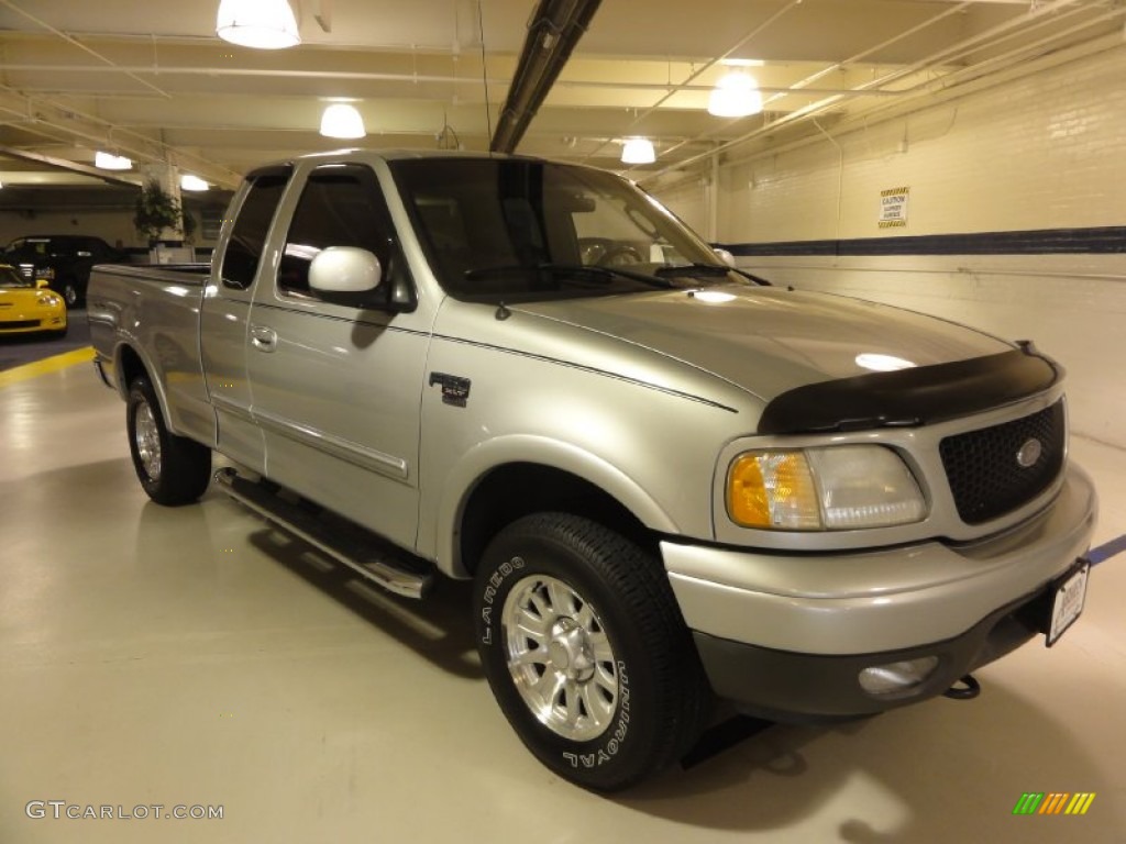 2002 F150 XLT SuperCab 4x4 - Silver Metallic / Medium Graphite photo #4