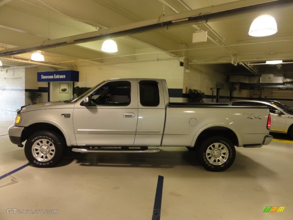 2002 F150 XLT SuperCab 4x4 - Silver Metallic / Medium Graphite photo #10