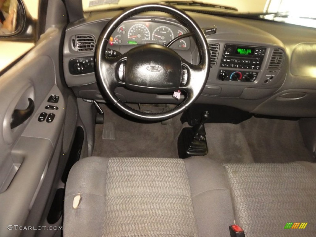 2002 F150 XLT SuperCab 4x4 - Silver Metallic / Medium Graphite photo #23