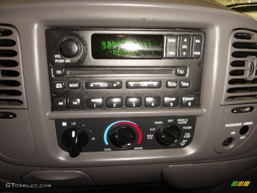 2002 F150 XLT SuperCab 4x4 - Silver Metallic / Medium Graphite photo #28