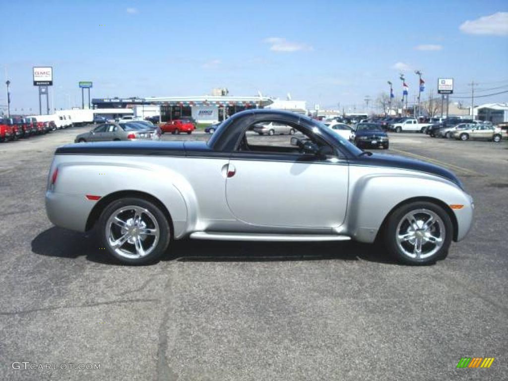 2006 SSR  - Ricochet Silver Metallic/Smokin