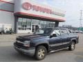 Dark Blue Metallic 2005 Chevrolet Avalanche Z71 4x4