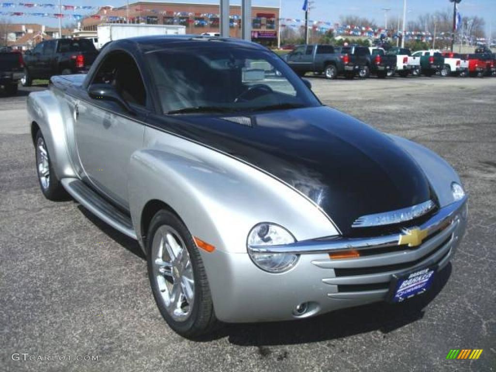 2006 SSR  - Ricochet Silver Metallic/Smokin