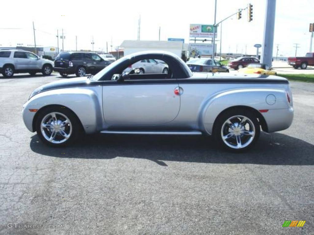 2006 SSR  - Ricochet Silver Metallic/Smokin