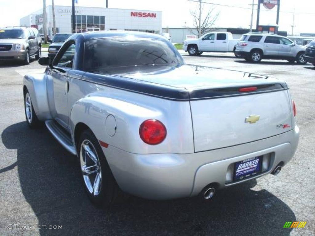 2006 SSR  - Ricochet Silver Metallic/Smokin