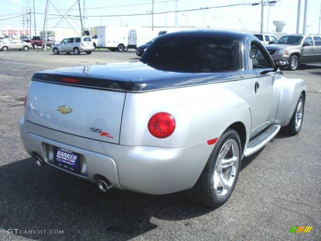 2006 SSR  - Ricochet Silver Metallic/Smokin