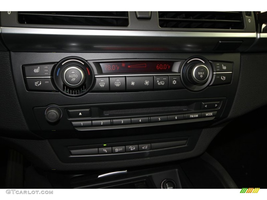 2013 BMW X6 xDrive50i Controls Photo #74058064
