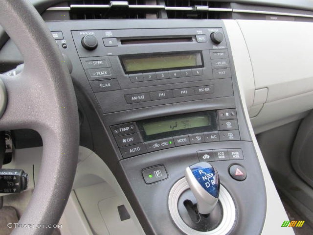 2010 Toyota Prius Hybrid II Controls Photo #74060666
