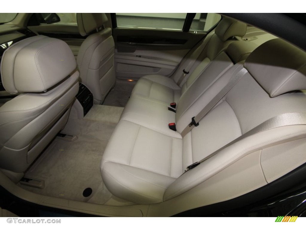 2013 BMW 7 Series 750Li Sedan Rear Seat Photo #74061989
