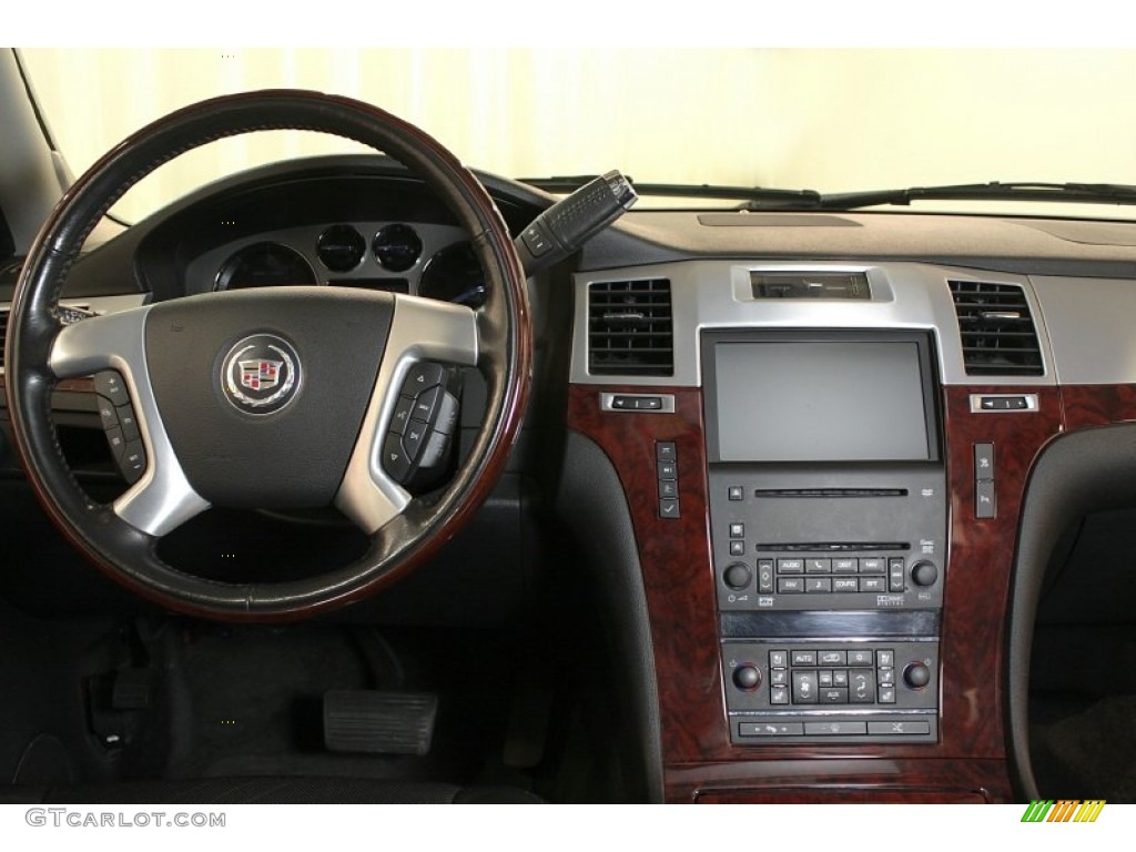 2007 Cadillac Escalade AWD Ebony/Ebony Dashboard Photo #74062816