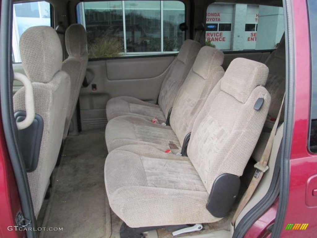 2004 Montana  - Sport Red Metallic / Taupe photo #16