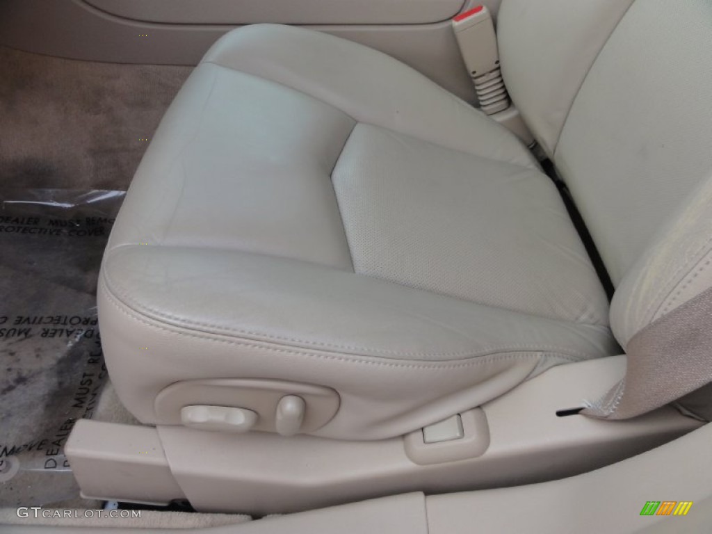 2007 SRX V6 - White Diamond / Cashmere photo #14