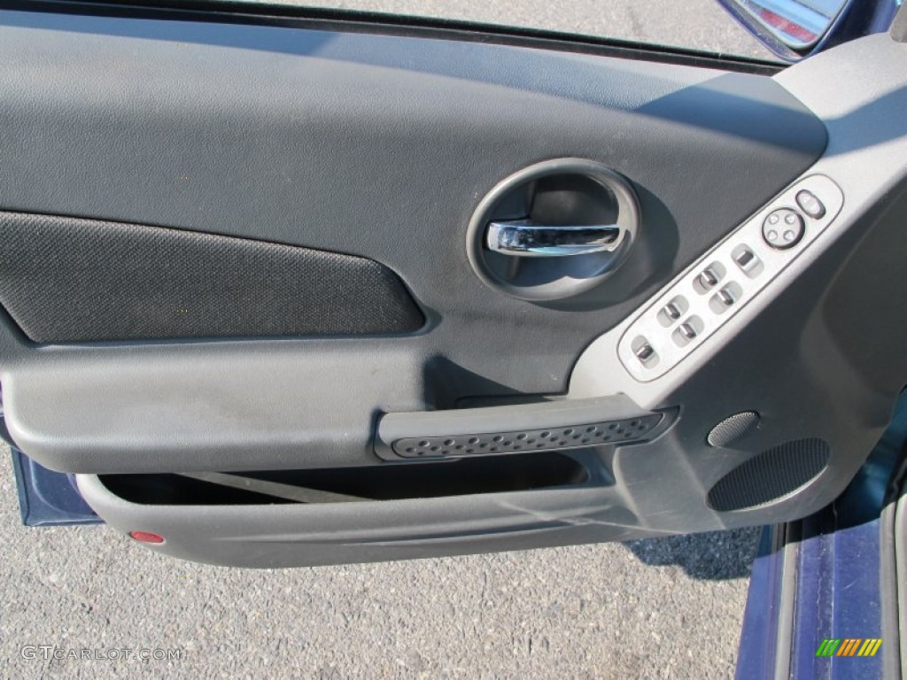 2005 Pontiac Grand Prix Sedan Dark Pewter Door Panel Photo #74070236