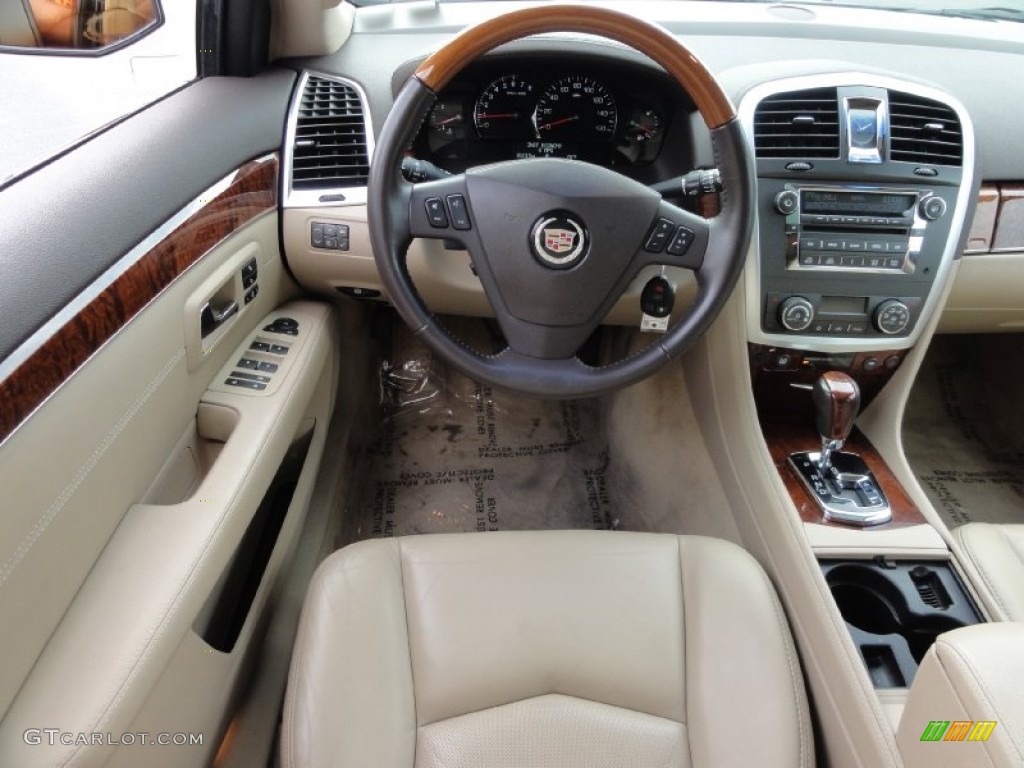 2007 SRX V6 - White Diamond / Cashmere photo #26