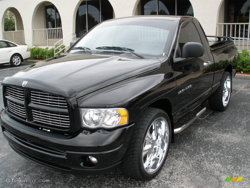 2004 Ram 1500 SLT Regular Cab - Black / Dark Slate Gray photo #2