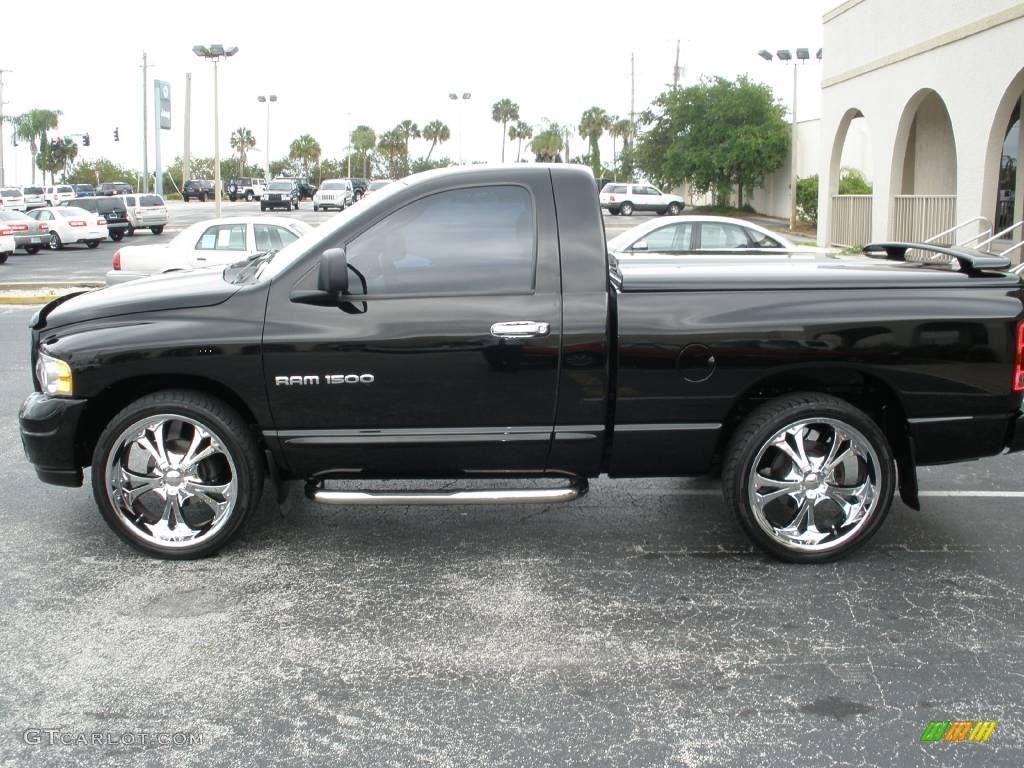 2004 Ram 1500 SLT Regular Cab - Black / Dark Slate Gray photo #3