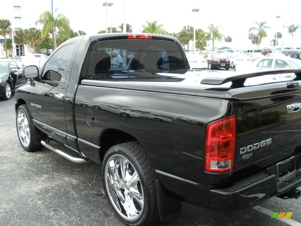 2004 Ram 1500 SLT Regular Cab - Black / Dark Slate Gray photo #4
