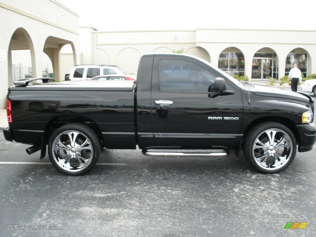 2004 Ram 1500 SLT Regular Cab - Black / Dark Slate Gray photo #7