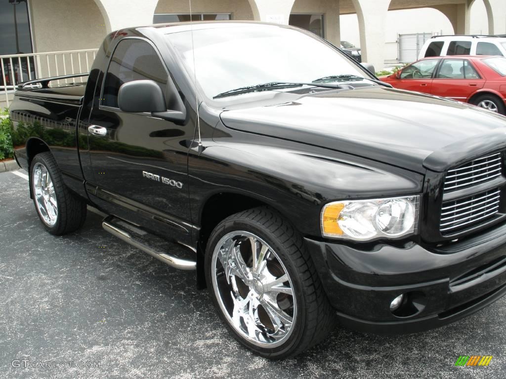 2004 Ram 1500 SLT Regular Cab - Black / Dark Slate Gray photo #8