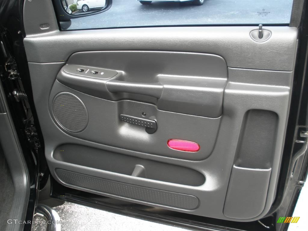 2004 Ram 1500 SLT Regular Cab - Black / Dark Slate Gray photo #13
