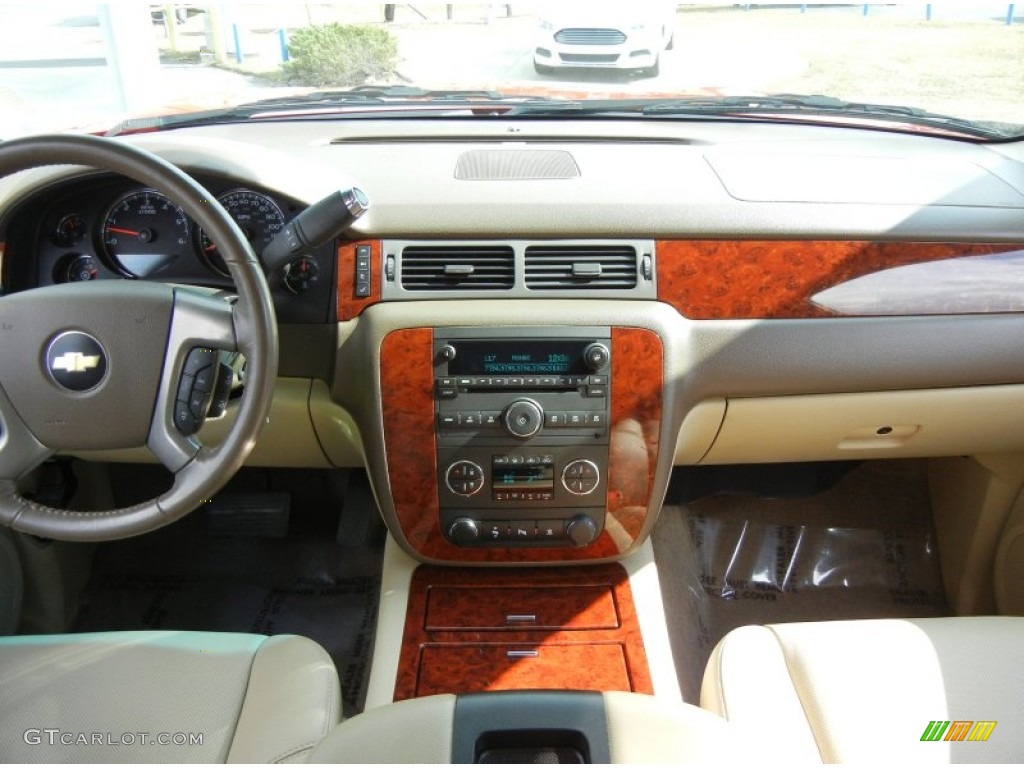 2009 Avalanche LTZ 4x4 - Inferno Orange Metallic / Light Cashmere photo #21